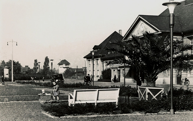 Abbildung 4: Boahnhofsvorplatz mit Palmen 1938
